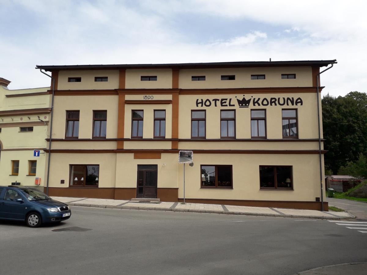 Hotel Koruna Penzion Teplice nad Metují Exterior photo